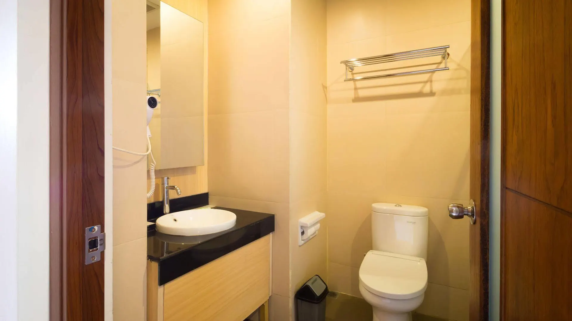 Vihan Suites Bali كوتا